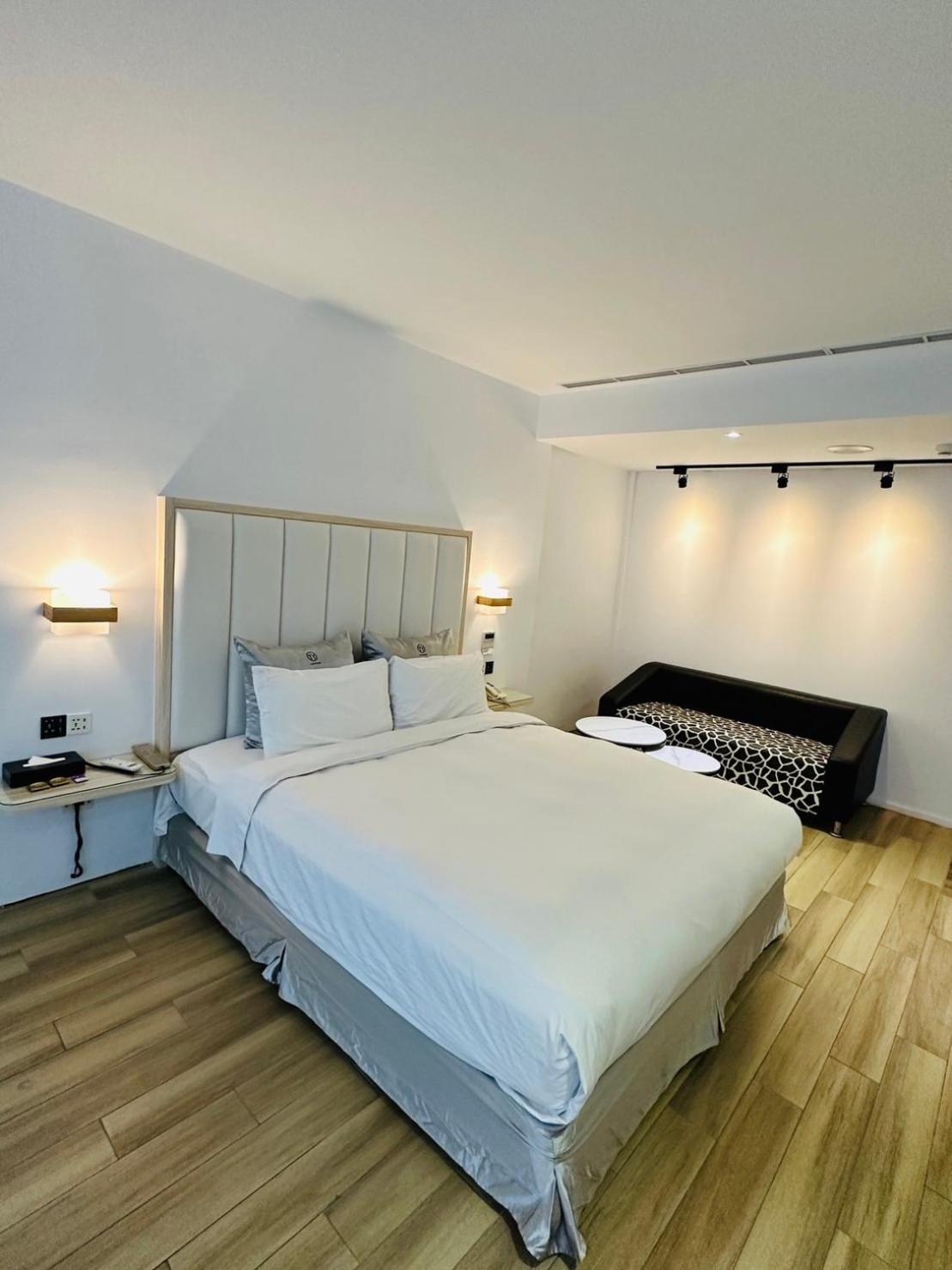 TY Motel Taoyuan Buitenkant foto