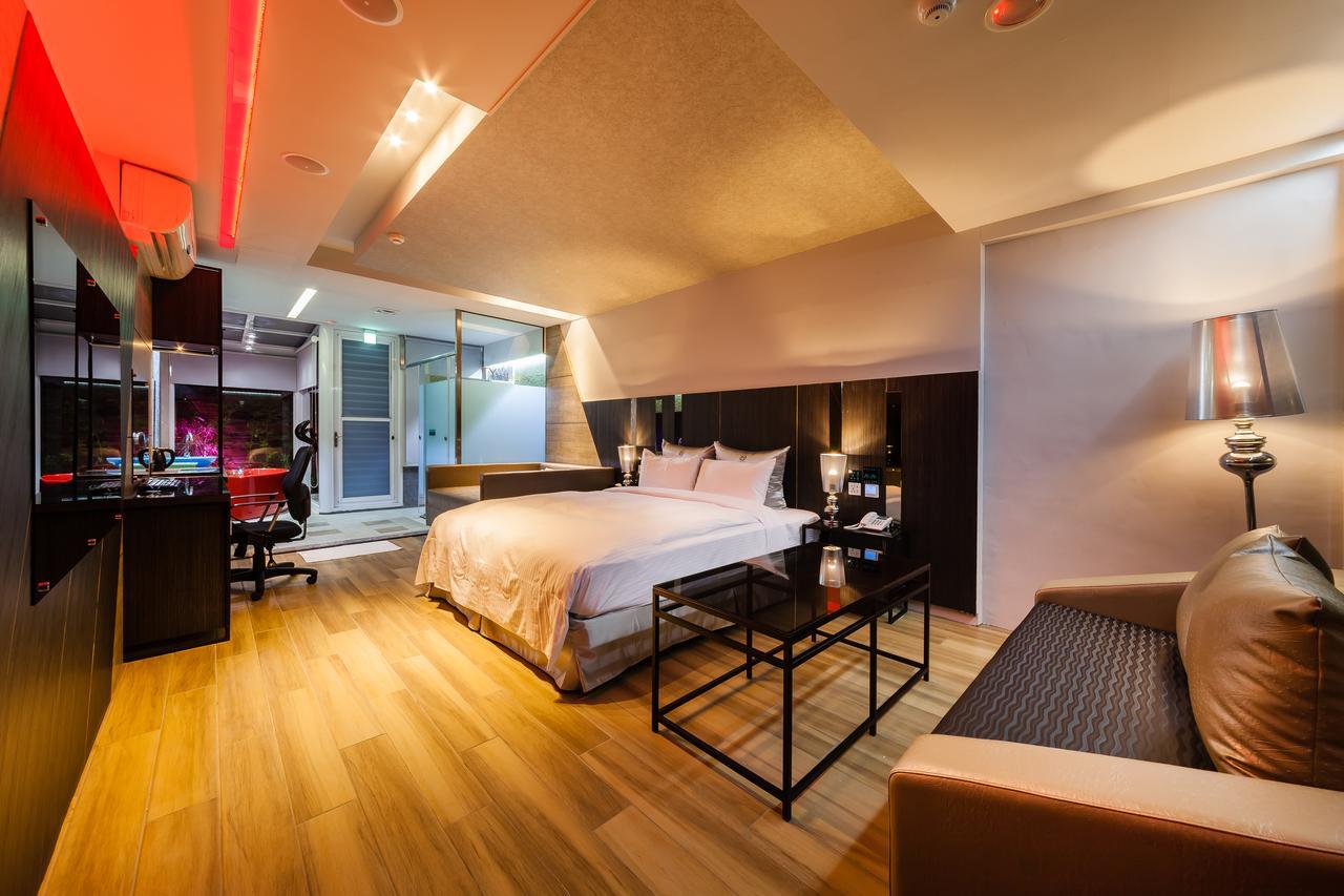 TY Motel Taoyuan Buitenkant foto